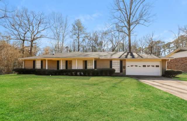 923 Fairfax Circle - 923 Fairfax Circle, Jackson, MS 39211