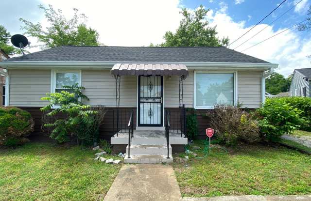 2305 Hammond Dr - 2305 Hammond Drive, Nashville, TN 37208