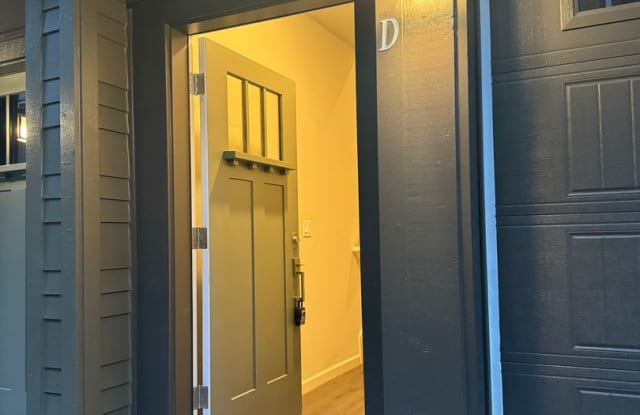 Photo of 12019 SE High Creek Rd #D