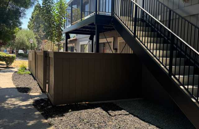 Photo of 205 Ladera Plaza