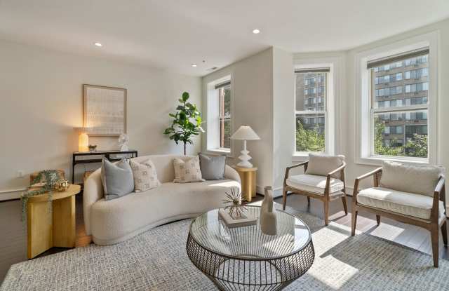 16th St Condo with Modern Finishes and Waived First Month of Rent!