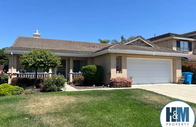 3-Bedroom Home in a Prime Location!