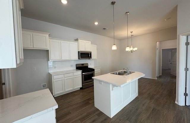 2401 Finesilver Lane