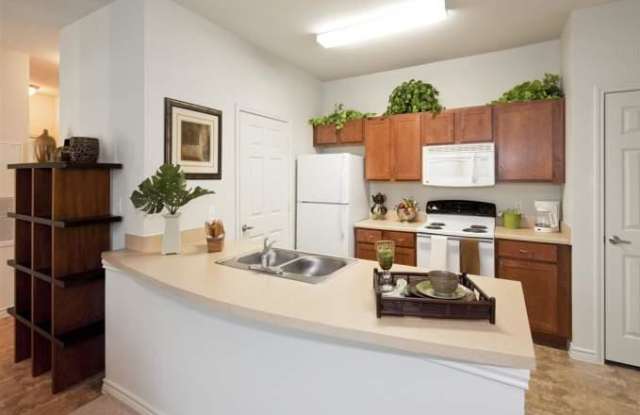 Photo of Encino Pointe