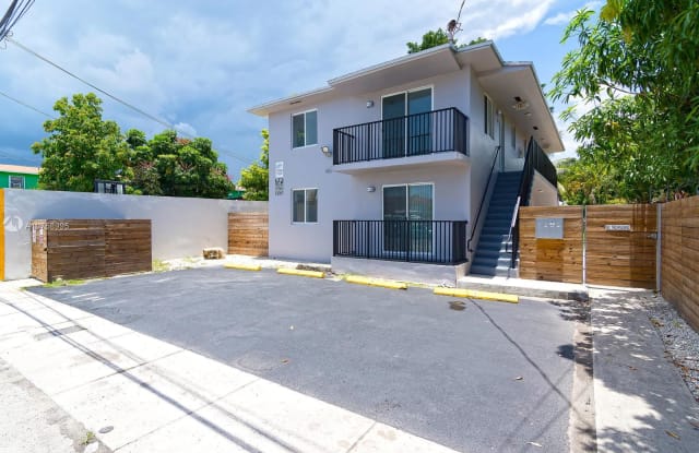 655 NW 27th St - 655 Northwest 27th Street, Miami, FL 33127