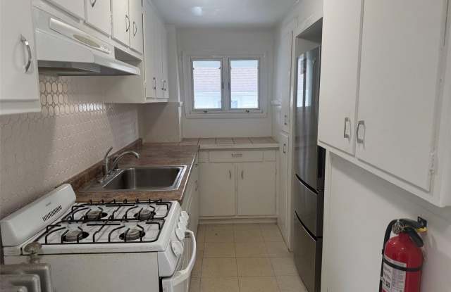 49 Lake Avenue unit: 2