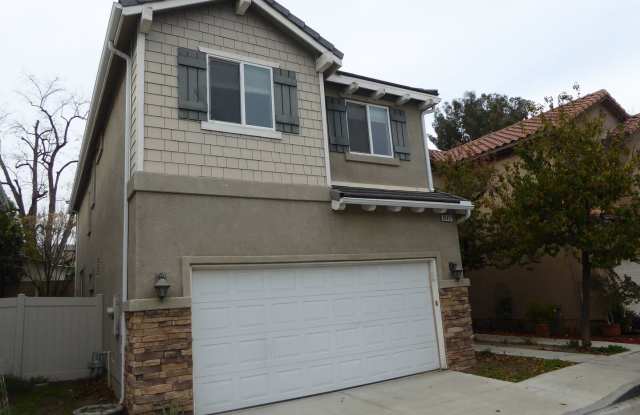Photo of COMING SOON! 4 Bedroom Home for Rent in Castaic!