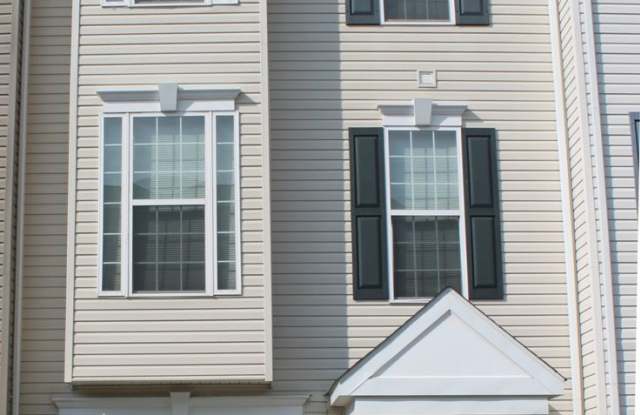 Photo of Townhouse - MONTH TO MONTH LEASE