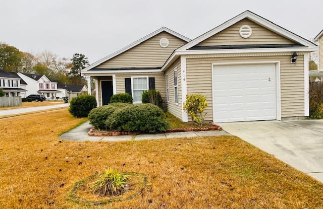 414 Beverly Dr - 414 Beverly Drive, Summerville, SC 29456