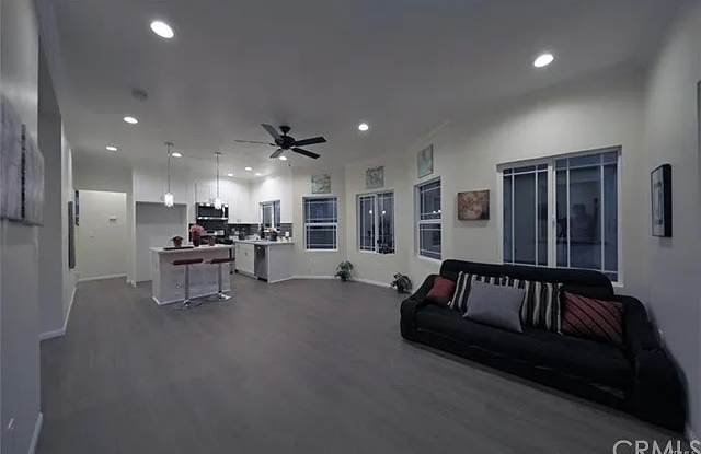 2926 S Normandie Avenue - Co-Living