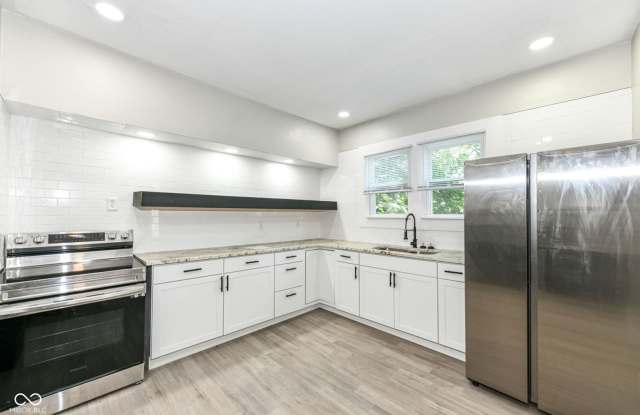 Three Bedroom Duplex Located Near Meridian St and 30th Street