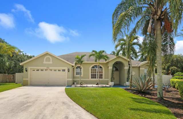 132 Nottingham Road - 132 Nottingham Road, Royal Palm Beach, FL 33411