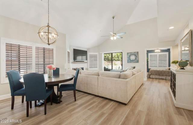 8700 E MOUNTAIN VIEW Road unit: 1081