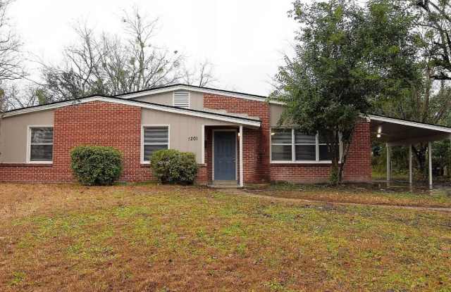 1201 Buckingham Dr. Montgomery, AL 36116