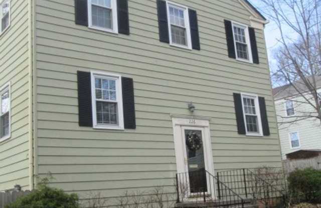 4 Bedroom 3.5 Bath 3 Level, End Unit Townhouse