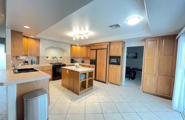 7948 Coronado Island Street