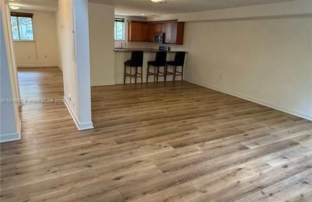 5838 Devonshire Blvd