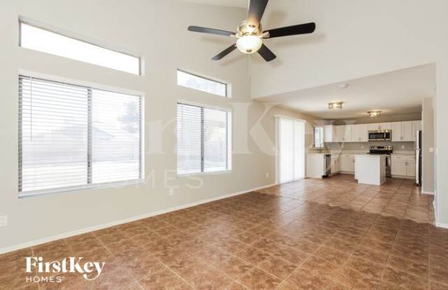 8555 West Sunnyslope Lane