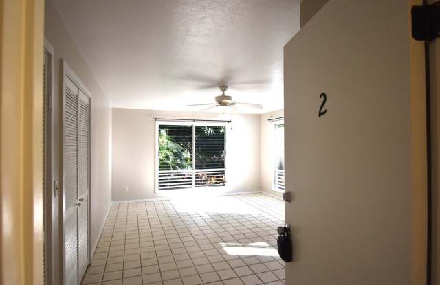 Studio, 1 Bath In Perfect Location Near Popular Beach - 77-6556 Princess Keelikolani Drive, Kahaluu-Keauhou, HI 96740