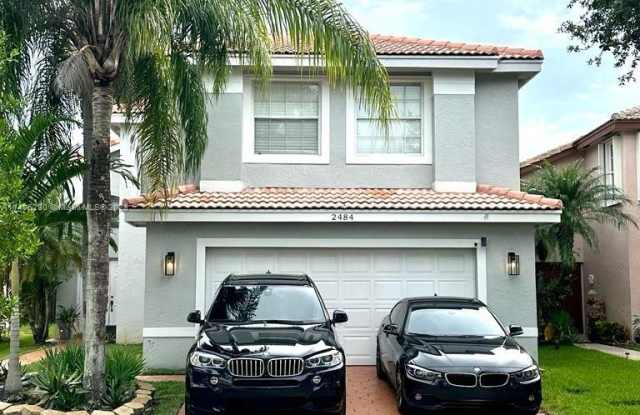 2484 SW 177th Ter