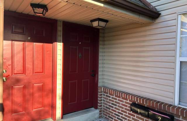 83 W LAUREL AVE #1ST FL