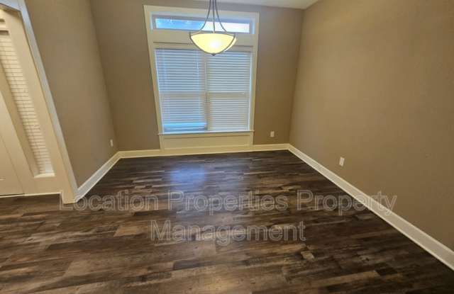 5742 Chimney Rocks Circle