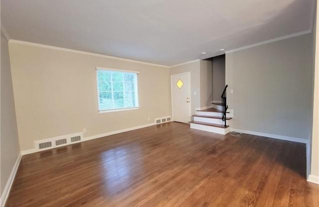 1321 Stillwood Drive NE Unit B