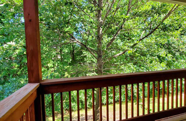 1354 Fox Pointe Circle