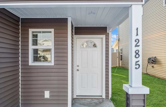 Adorable 3 bedroom. 2.5 bathTownhome in Columbia Falls