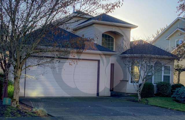 522 Inverness Dr SE