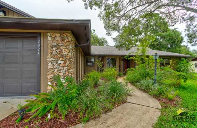 2025 Willow Oak Drive