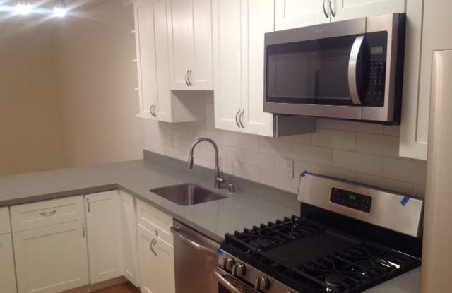 3549 Lakeshore Avenue