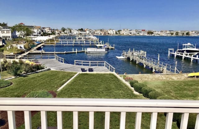 7 Lake Terrace - 7 Lake Terrace, Point Pleasant Beach, NJ 08742