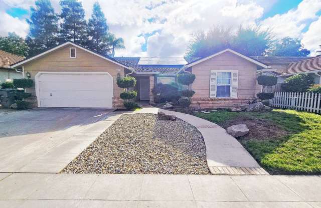 Great NW home with POOL  SOLAR!