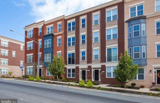 1979 ROLAND CLARKE Place