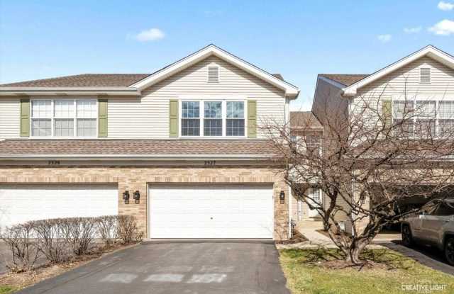 2327 Stoughton Circle