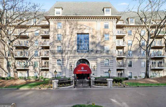 2865 Lenox Road NE unit: 111