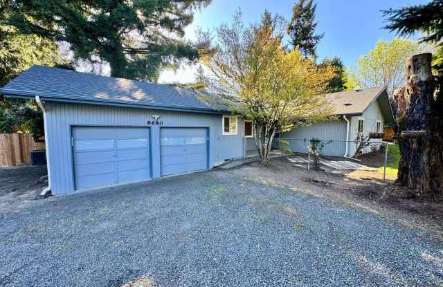 Updated 3 Bed, 1 Bath House in Beaverton!! By MurrayHill. INCREDIBLE fully fenced Backyard, Washer  Dryer, Close to Nike!! photos photos