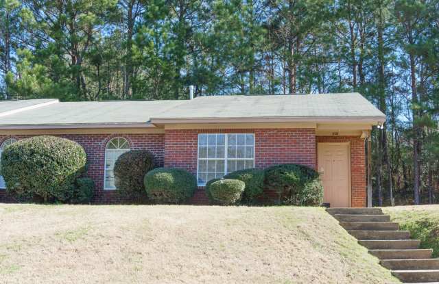 3 Bedroom Duplex Available for Fall 2026!