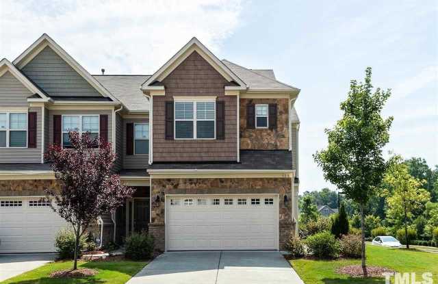 537 Whitworth Lane