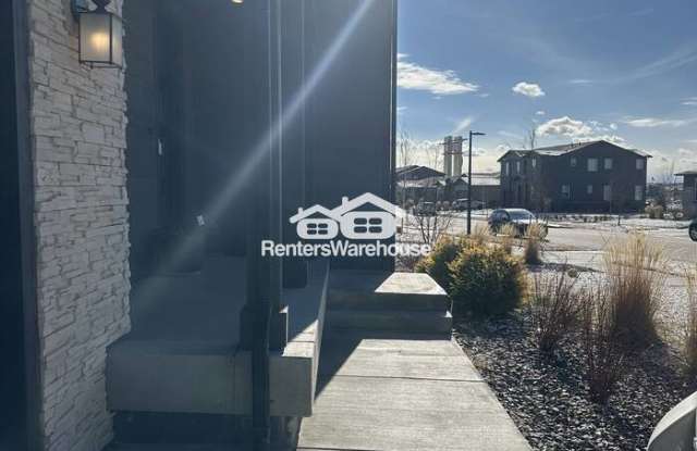 3928 North Buchanan Way