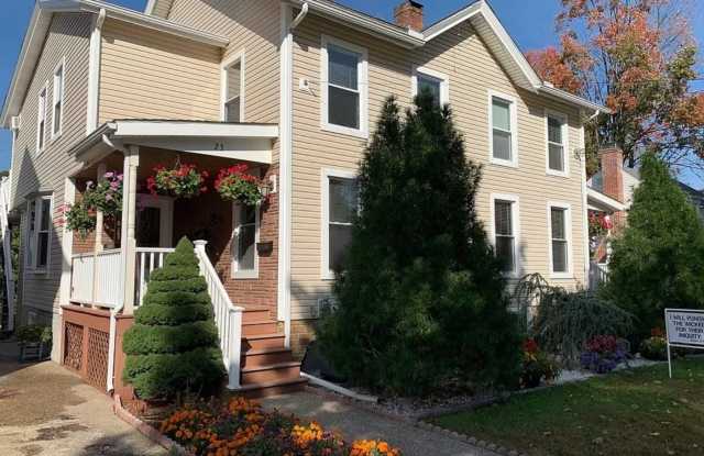 23 Charles St