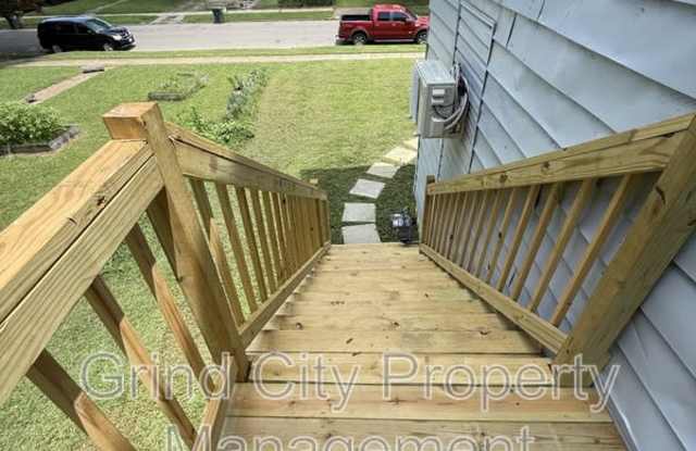 997 South Willett Street - 2