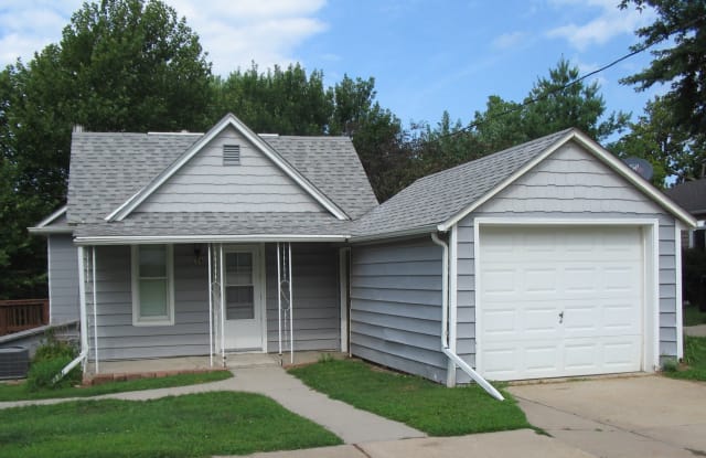 624 South 8th Street, #1 One time listing - 624 S 8th St, Plattsmouth, NE 68048