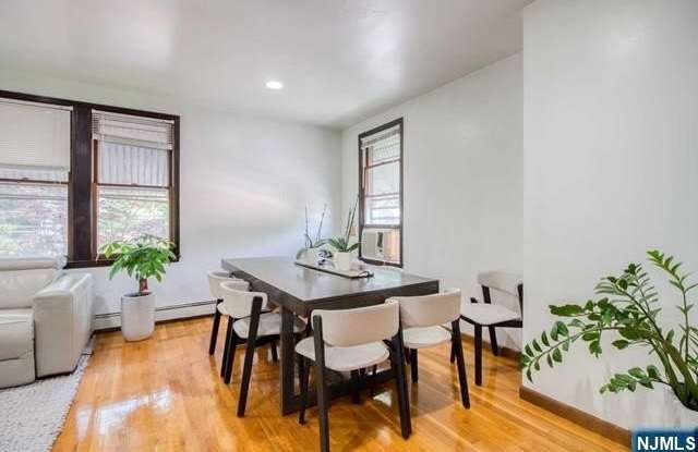 18 Hardenburgh Avenue 2nd Flo.