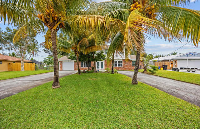 1742 W Terrace Drive