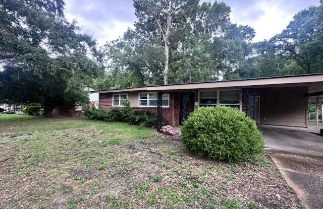 3602 Little John Dr