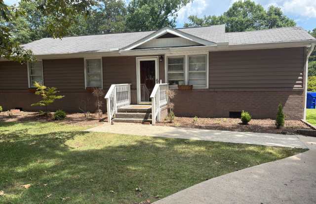 3 Bedroom 2 Bath Ranch Home Near Haywood Road and Woodruff Road