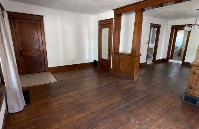 832 North Larch Street - 3