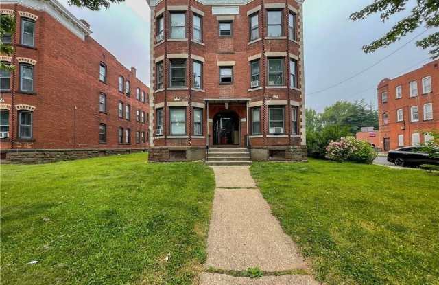 359 Franklin Avenue